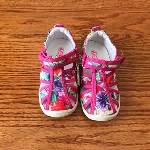 Naturino sandals size 8 NWT